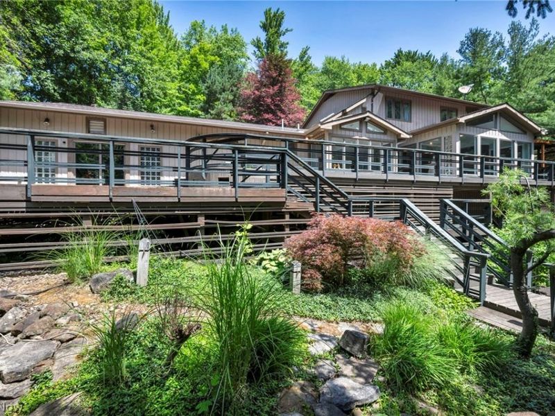 35550 Hanna Road, Willoughby Hills, OH 44094 Photo 5