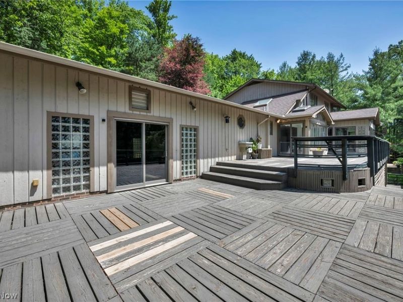 35550 Hanna Road, Willoughby Hills, OH 44094 Photo 7
