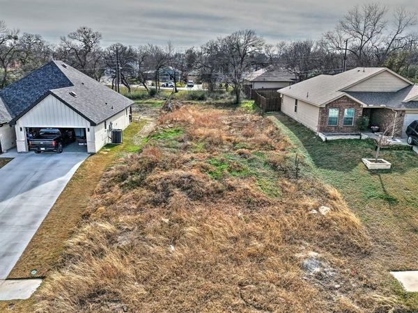 5421 Geddes Avenue , Fort Worth, TX 76107