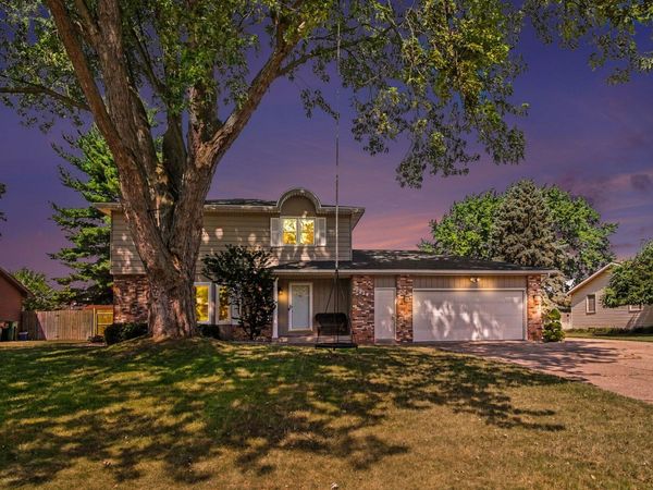 8229 Mellowwood Drive, Jenison, MI 49428