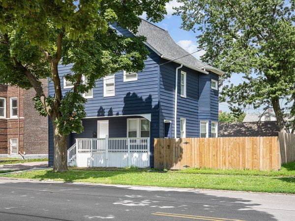 1415 N Main Street , Davenport, IA 52803