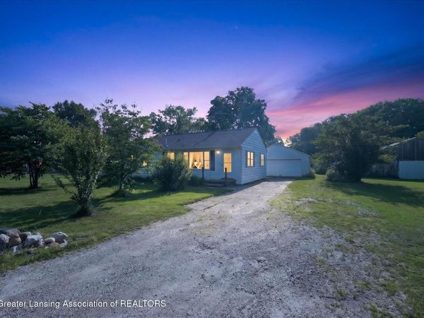 218 Outer Lane, Ypsilanti, MI 48198