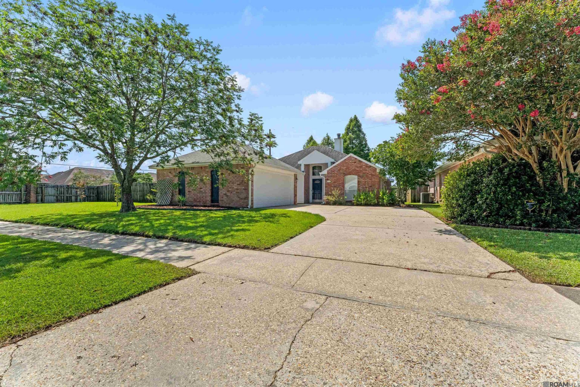 17848 Christophers Crossing Dr, Baton Rouge, LA 70817 Main Photo