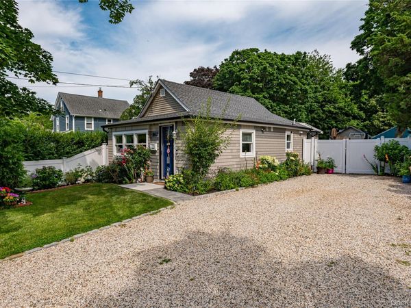1022 Parkway Street, Riverhead, NY 11901