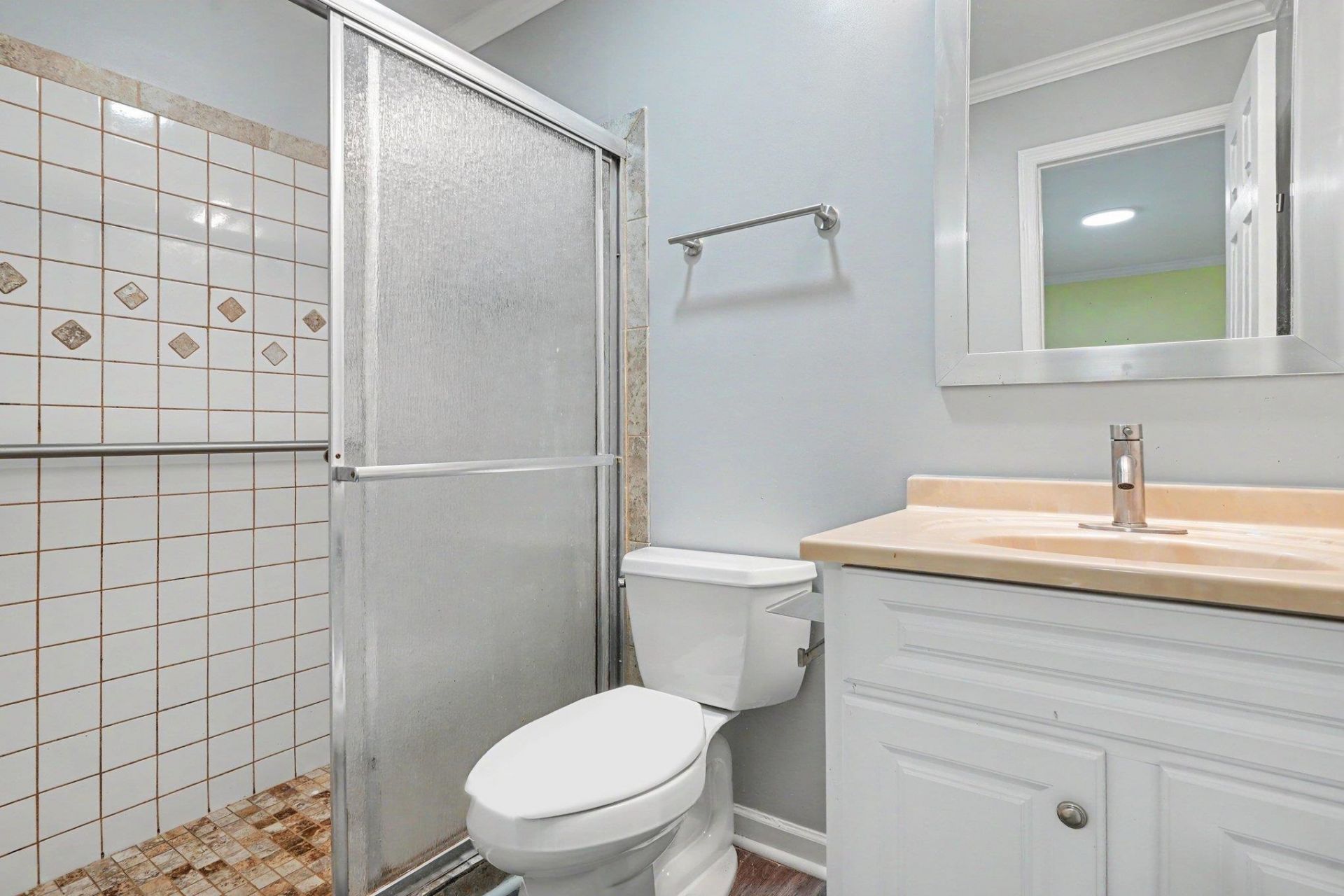 2000 Greens Blvd. Photo 12