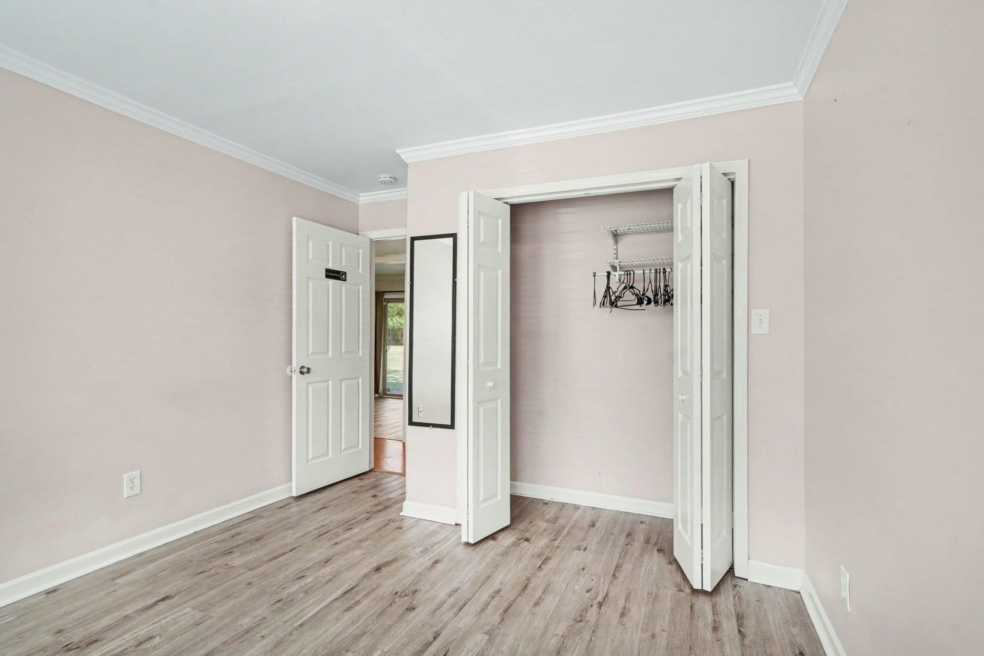 2000 Greens Blvd. Photo 14