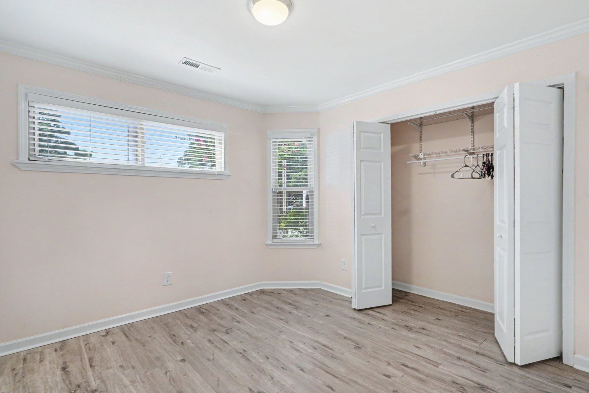 2000 Greens Blvd. Photo 15