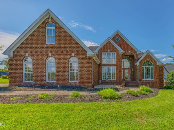 141 Barefoot Landing Drive, Blountville, TN 37617