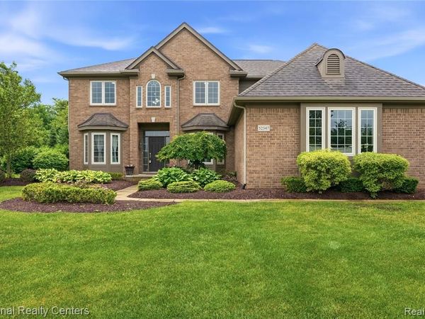 52347 Ferndale Drive, Lyon Twp, MI 48167