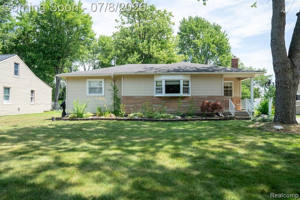3321 Lafayette Drive, Trenton, MI 48183 Main Photo