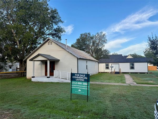 407 Wilkes ST, Smithville, TX 78957