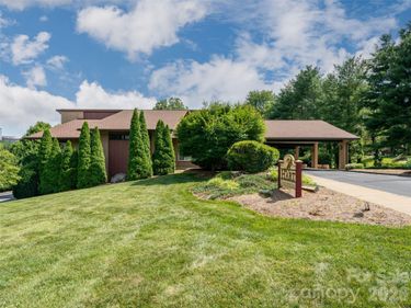 60 Phifer Street , Asheville, NC 28801