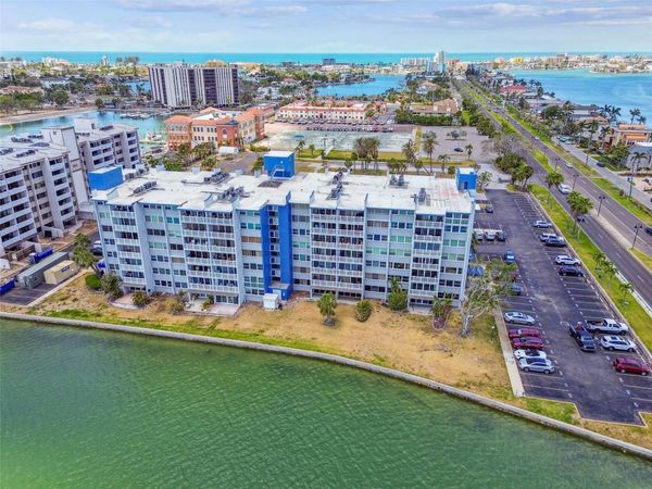 500 TREASURE ISLAND CAUSEWAY , Unit 607, ST PETERSBURG, FL 33706