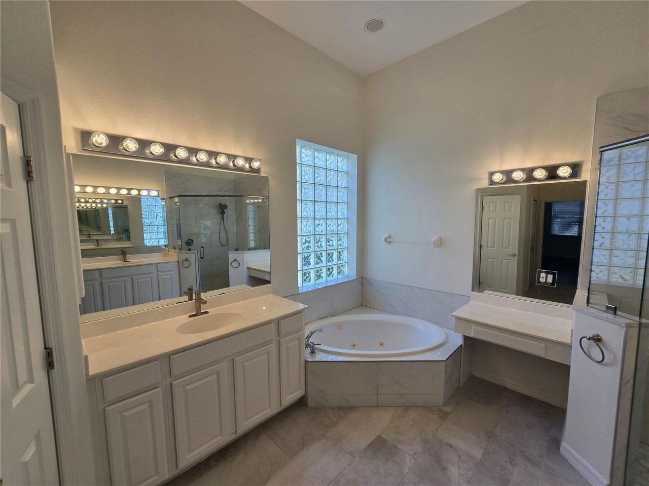 8427 Sailing Loop, Lakewood Ranch, FL 34202 Photo
