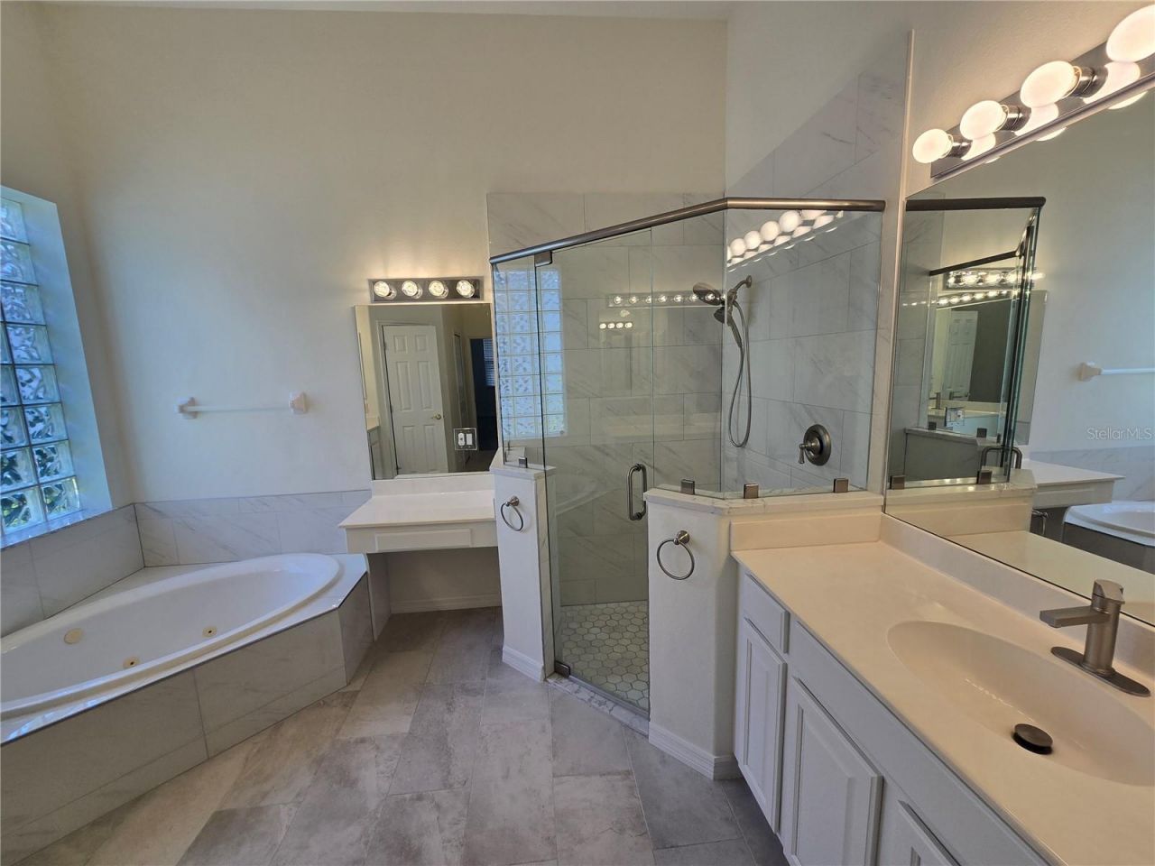 8427 Sailing Loop, Lakewood Ranch, FL 34202 Photo