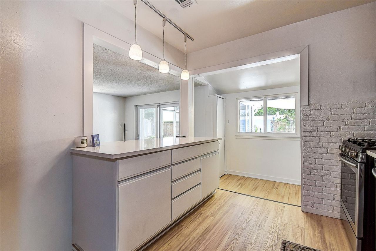 1509 Canterbury Road N, Saint Petersburg, FL 33710 Photo