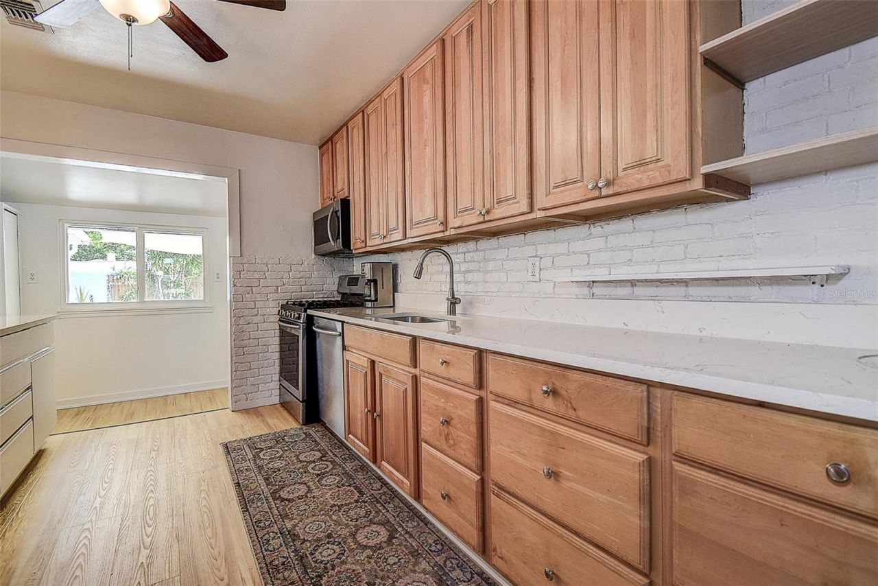 1509 Canterbury Road N, Saint Petersburg, FL 33710 Photo