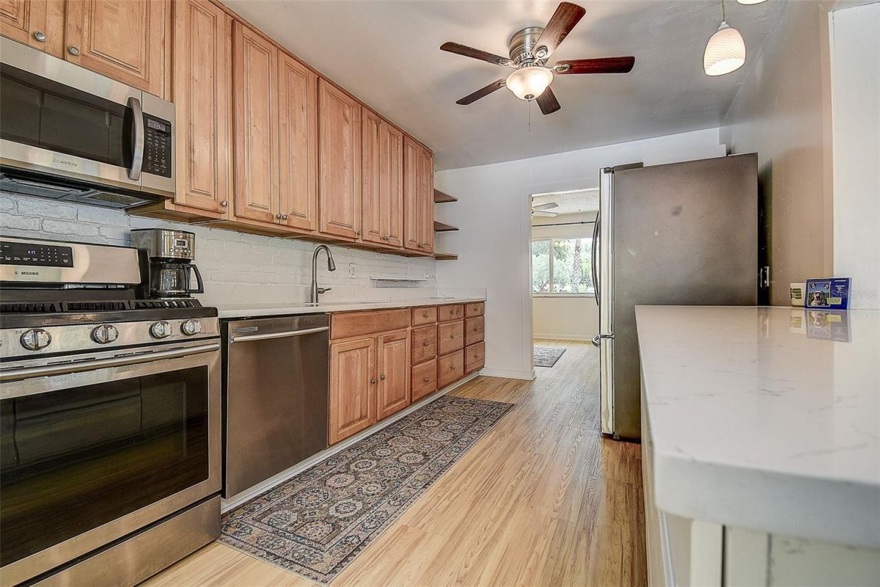 1509 Canterbury Road N, Saint Petersburg, FL 33710 Photo
