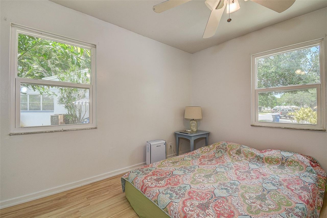 1509 Canterbury Road N, Saint Petersburg, FL 33710 Photo