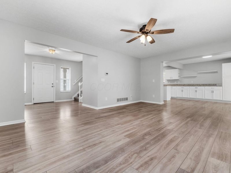 342 Shawnee Loop S, Pataskala, OH 43062 Photo 6