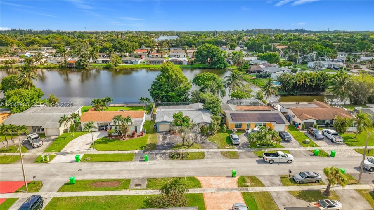 11541 NW 31st Pl, Sunrise, FL 33323 Photo