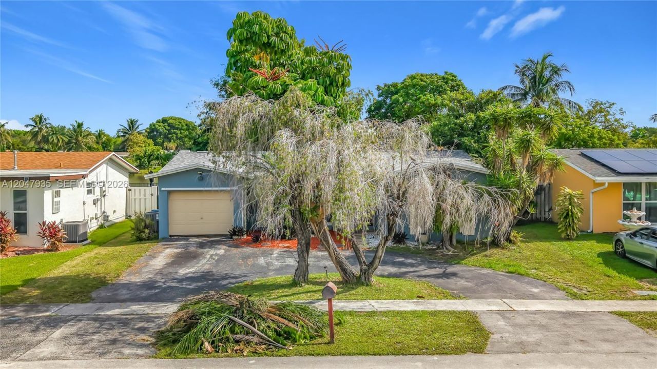 11541 NW 31st Pl, Sunrise, FL 33323 Photo