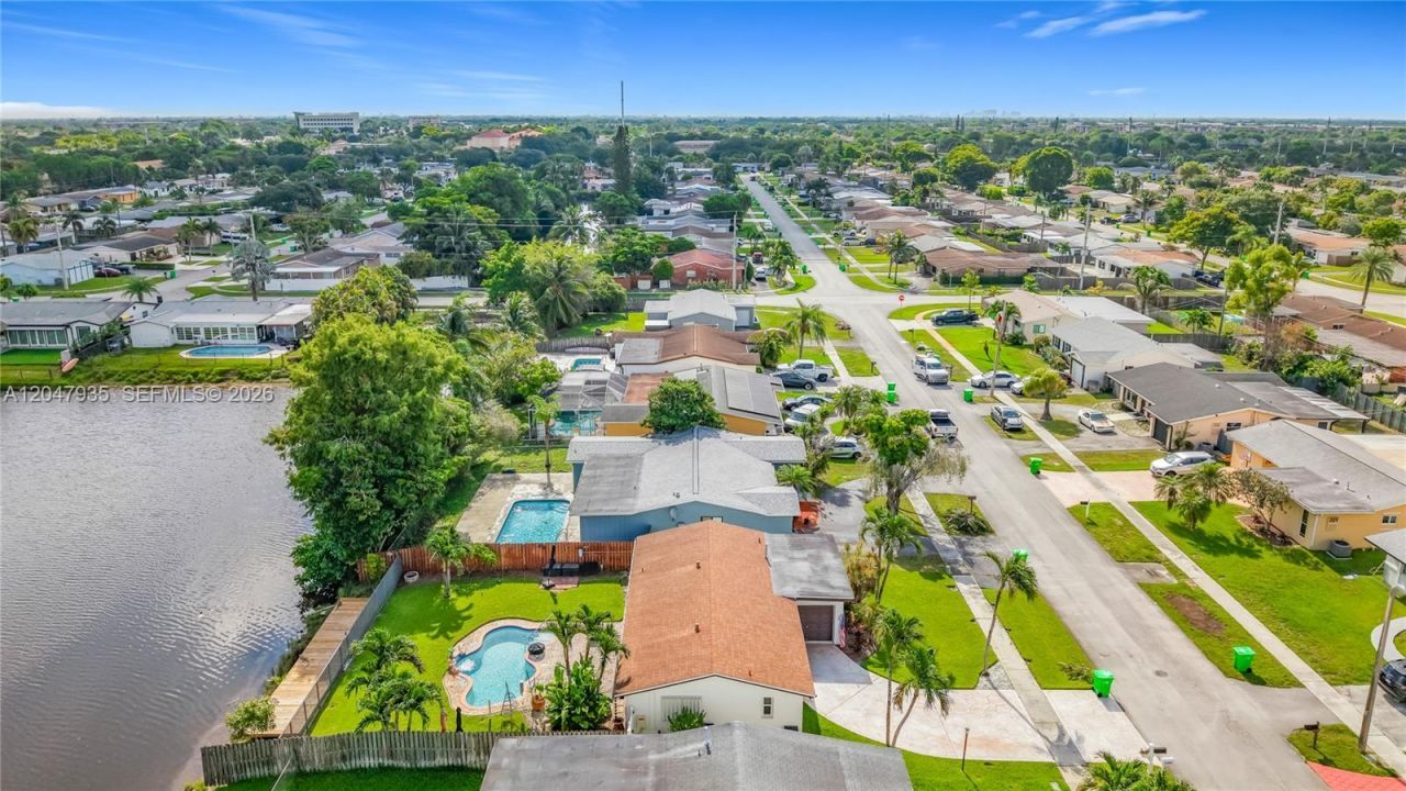 11541 NW 31st Pl, Sunrise, FL 33323 Photo