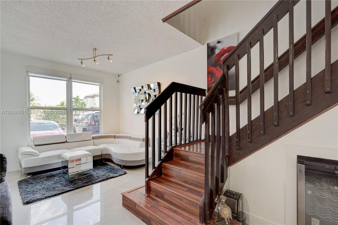 8535 SW 152nd Ave , Unit 204, Miami, FL 33193 Photo