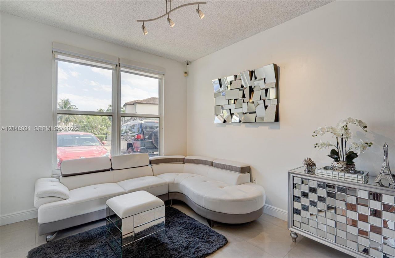 8535 SW 152nd Ave , Unit 204, Miami, FL 33193 Photo
