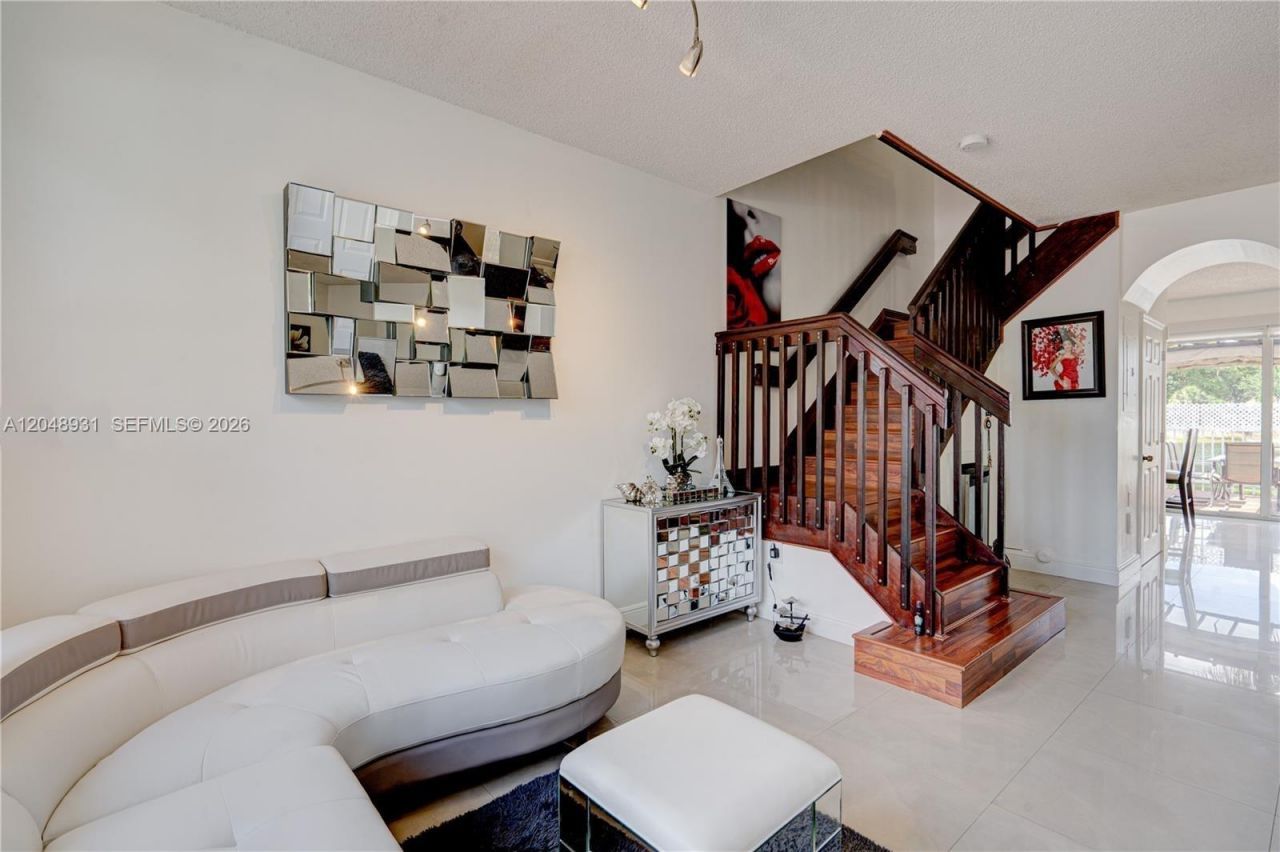8535 SW 152nd Ave , Unit 204, Miami, FL 33193 Photo