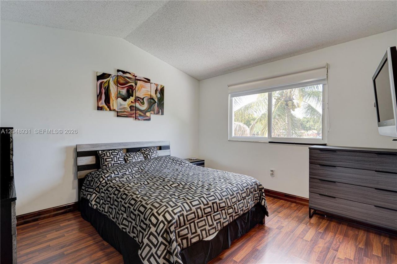 8535 SW 152nd Ave , Unit 204, Miami, FL 33193 Photo