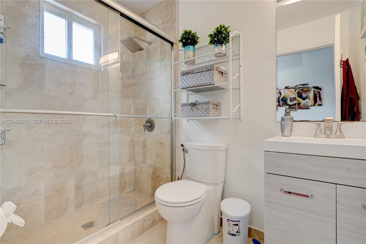 8535 SW 152nd Ave , Unit 204, Miami, FL 33193 Photo
