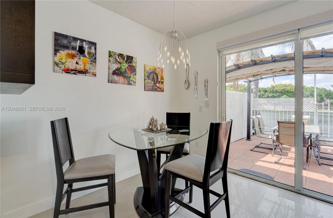 8535 SW 152nd Ave , Unit 204, Miami, FL 33193 Photo