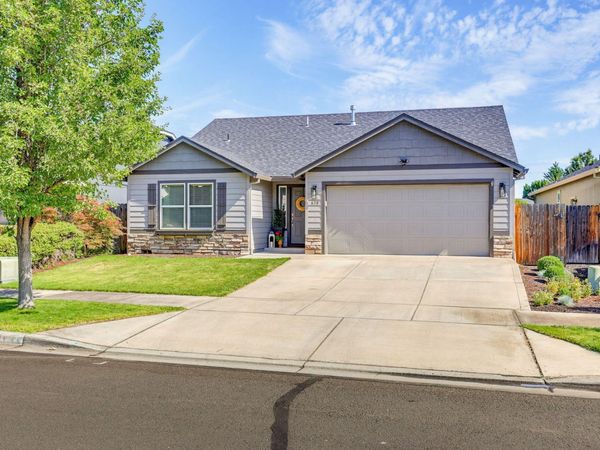 630 Woodlark Drive, Medford, OR 97501