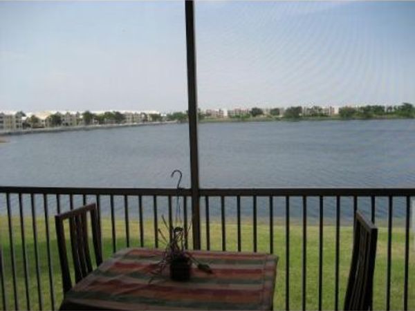 2647 NW 33rd Street, Unit 2310, Oakland Park, FL 33309