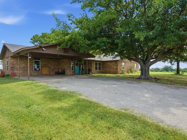 270 County Road 425, De Leon, TX 76444