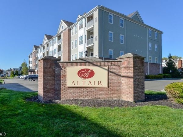 503 Bushes Ln, Elmwood Park, NJ 07407