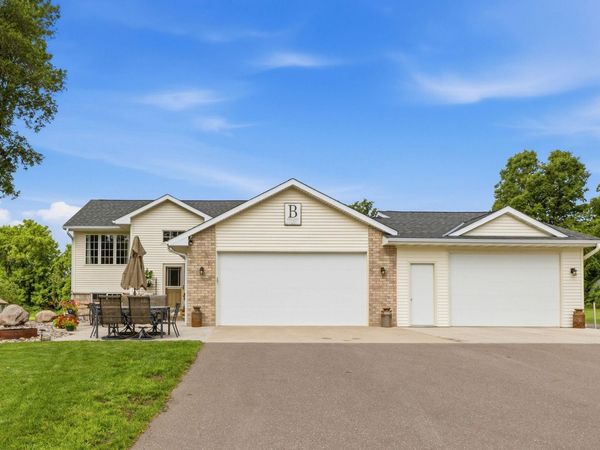 5885 Dalton Avenue SE, Delano, MN 55328