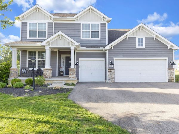 8376 Comstock Terrace NW, Pickerington, OH 43147