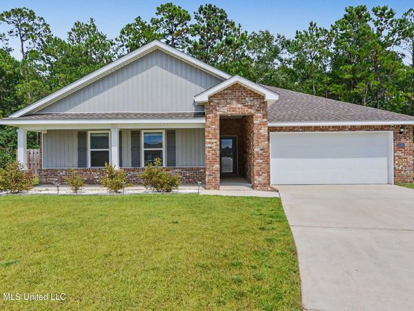 15301 Leighwood Lane, Biloxi, MS 39532
