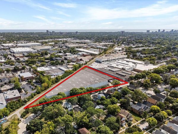3832 N 3rd STREET, Milwaukee, WI 53212