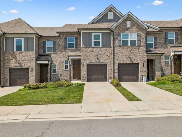 406 Wooden Shoe Way, Lebanon, TN 37090