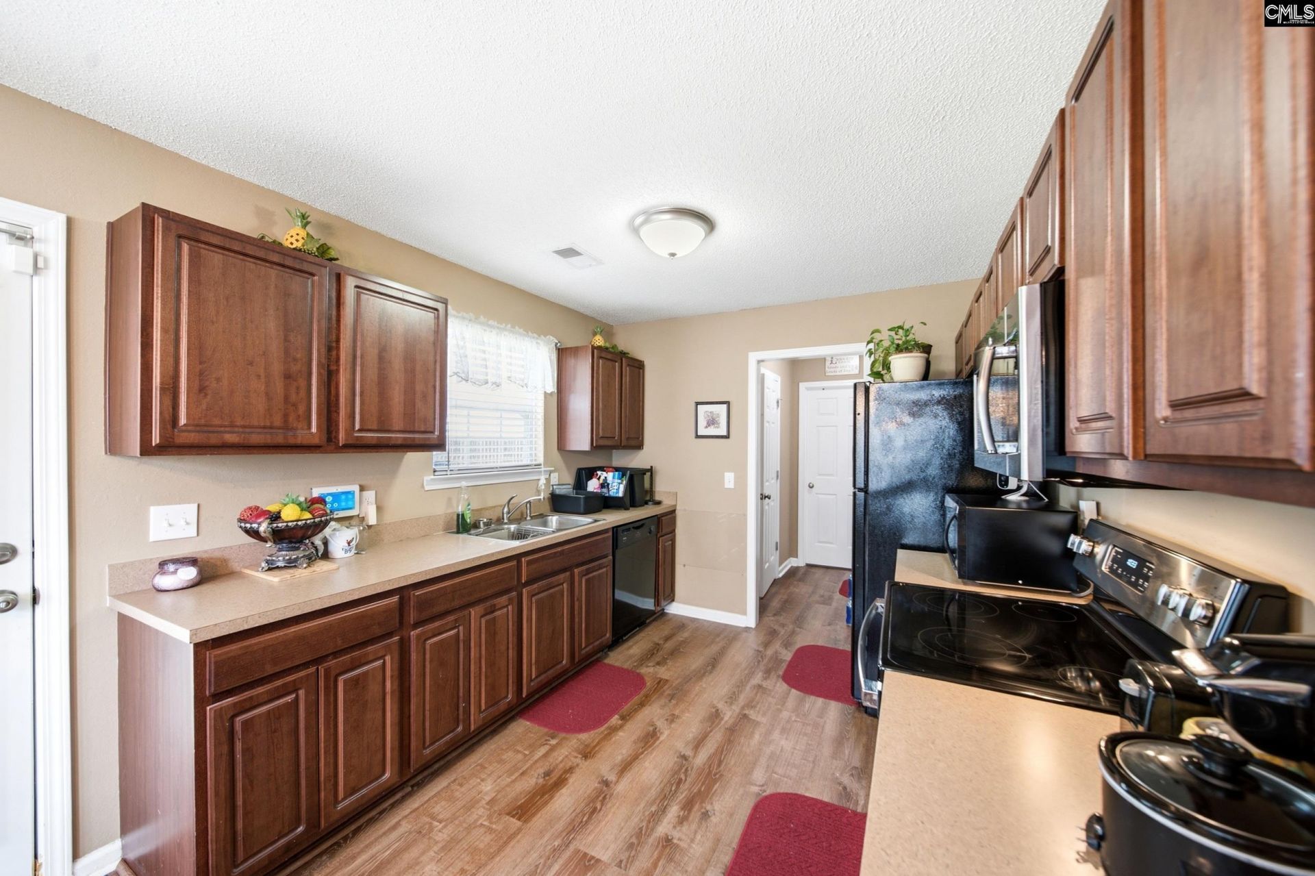 158 Hester Woods Drive  Photo 10