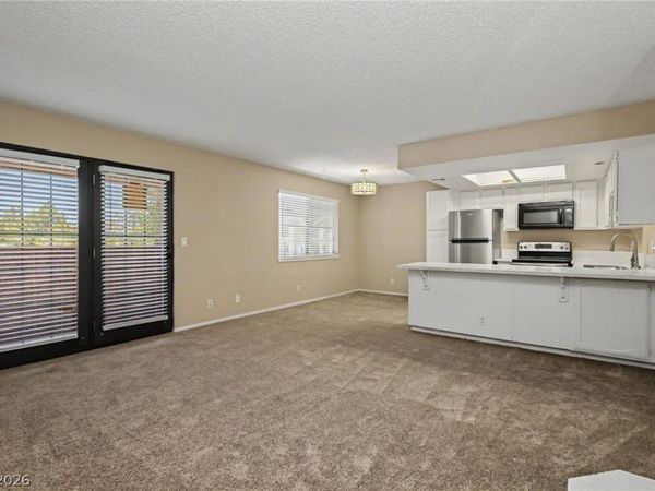 4340 Sanderling Circle , Unit 76, Las Vegas, NV 89103