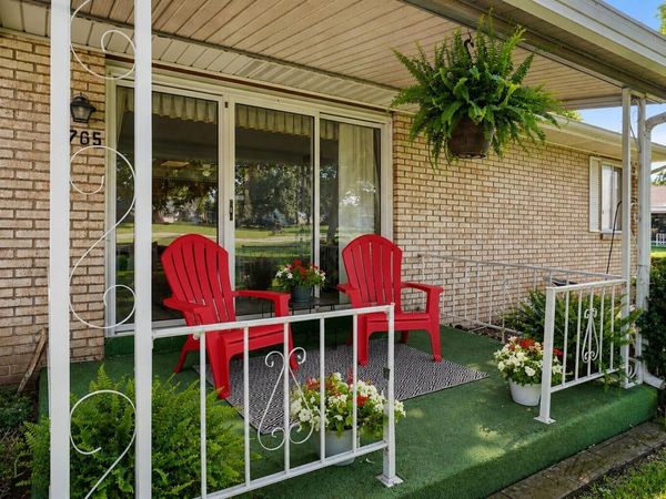 5705 Leisure South Dr SE, Grand Rapids, MI 49548