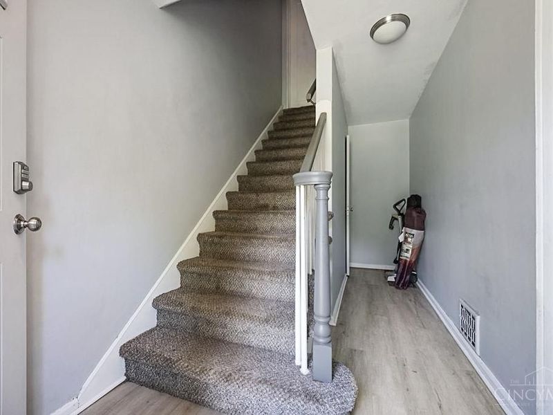 1625 W Belmar Place, North College Hill, OH 45224 Photo 4