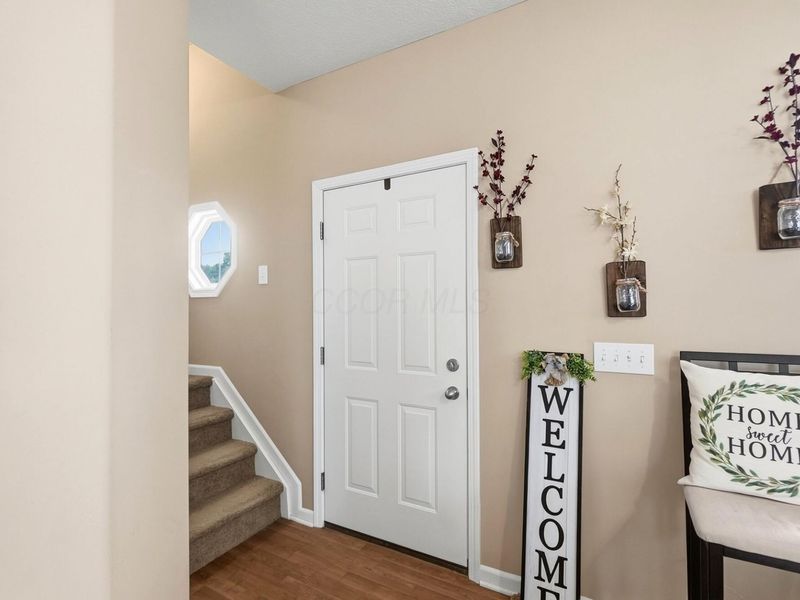 5663 Chase Mills Drive, Westerville, OH 43081 Photo 4