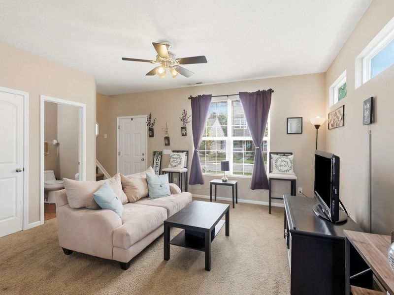 5663 Chase Mills Drive, Westerville, OH 43081 Photo 7