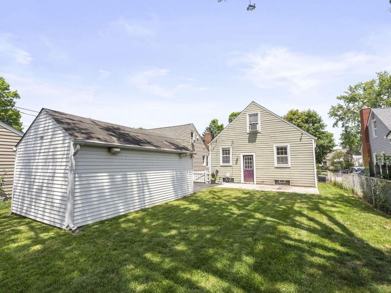 105 E Royal Forest Boulevard, Columbus, OH 43214 Photo 30