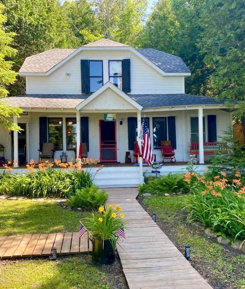 1598 S Park Ave, Cedarville, MI 49719 Main Photo
